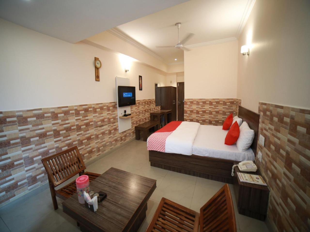 Oyo 15561 Corporate Villa Jammu Luaran gambar