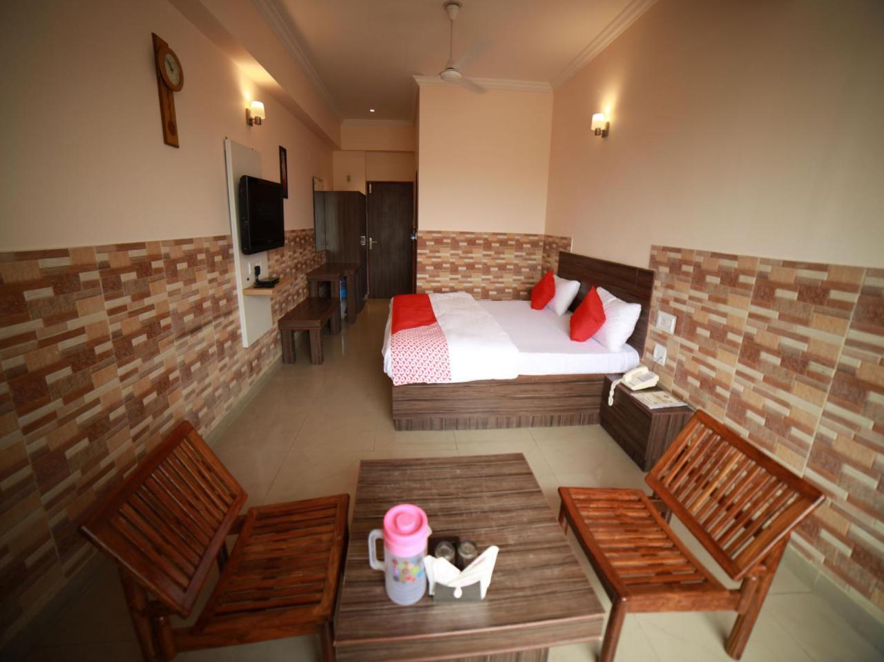 Oyo 15561 Corporate Villa Jammu Luaran gambar