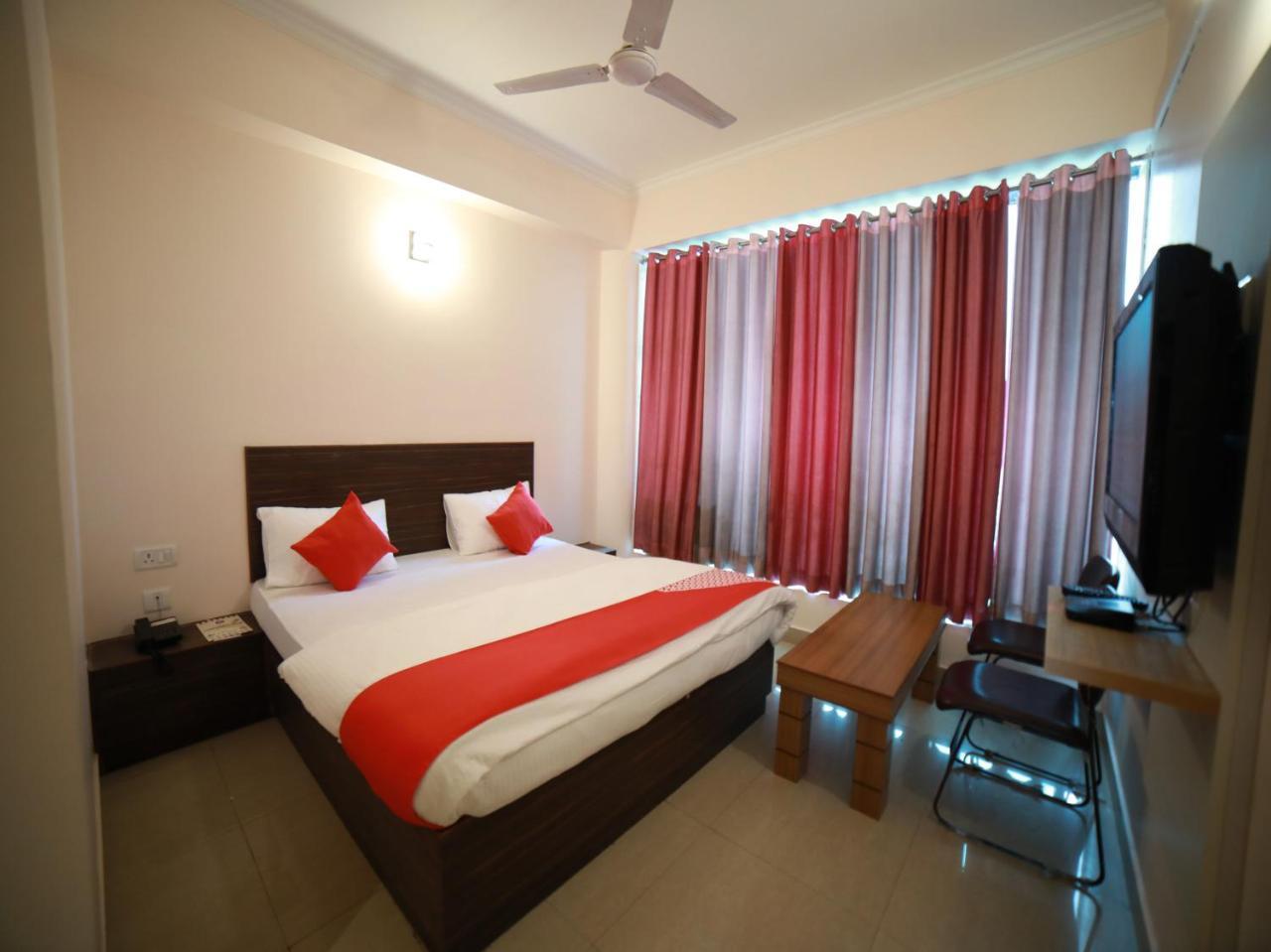 Oyo 15561 Corporate Villa Jammu Luaran gambar